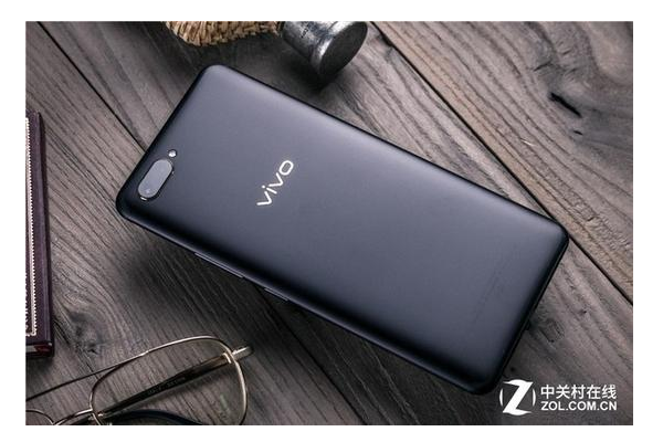 vivo X20Plus屏幕指纹版